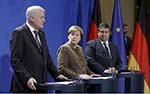Merkel’s Bavarian Allies Reignite Refugee Row witah Call for Cap